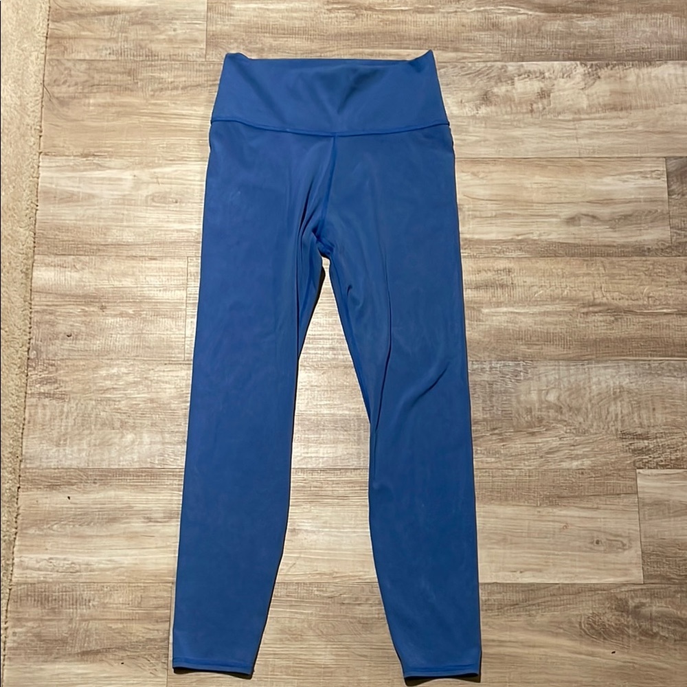 Vuori Blue High-Waisted Leggings Moisture-Wicking Activewear